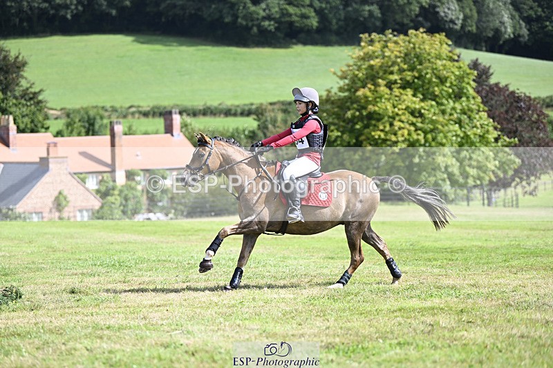 240825X-111031-32453 - 70cm XC 11.00 to 12.00