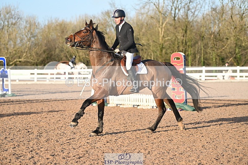 231210A-142225-02732 - Cls 21 Foxhunter & 1.20m Open