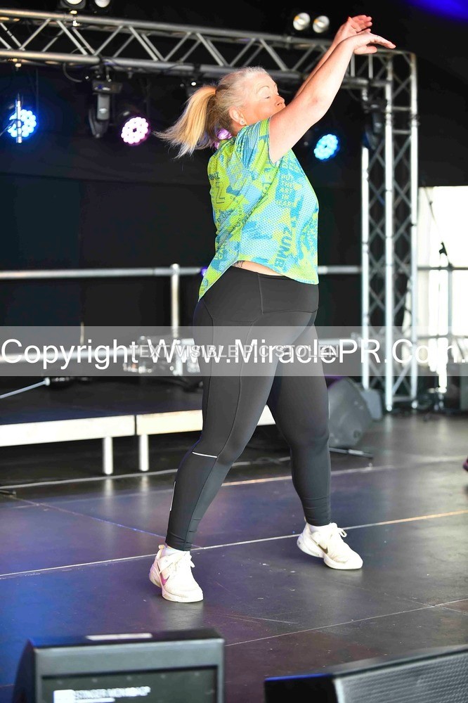 SH4_0133 - Zumba with Sara Ann.