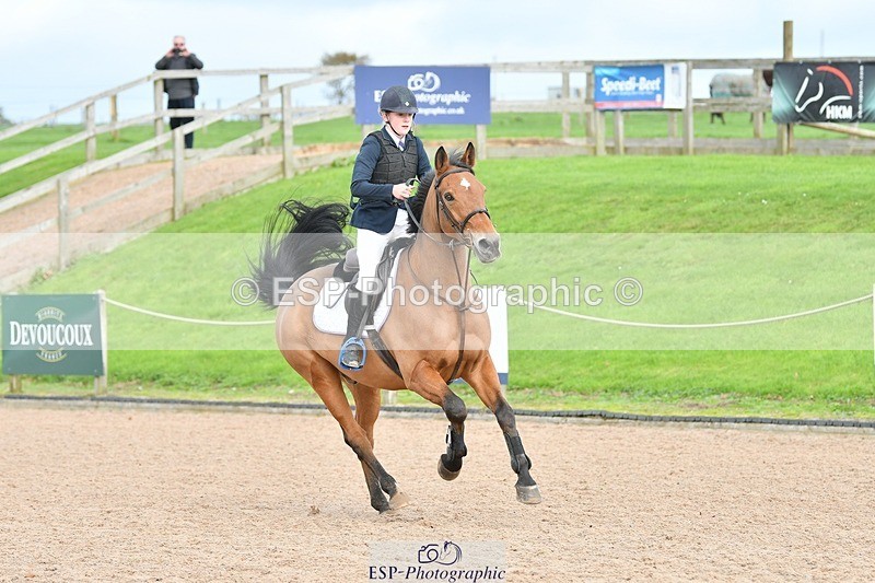 251026-114717-02614 - Cls 23+24 80cm Club and Schools