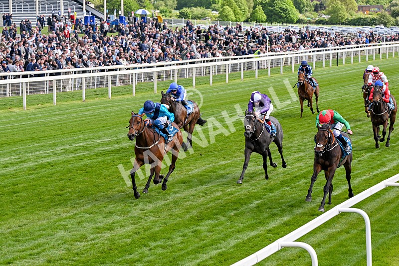 150526-Race 4-Love A Giggle-0220 - Race 4 3.30pm Design Tonic Out Of This World Spaces At The Races EBF Marygate Fillies' Stakes