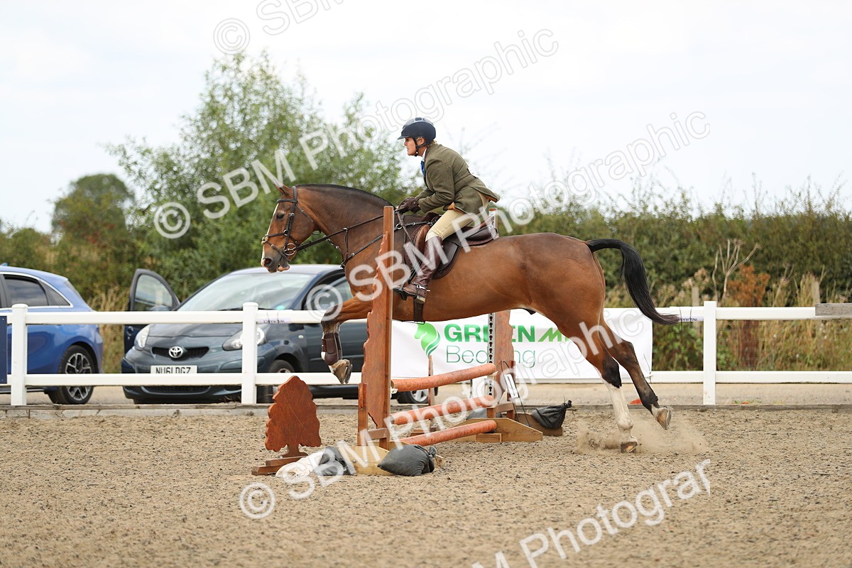 SBM_05546 - Class 48a Style & Performance 70cm (15-19)