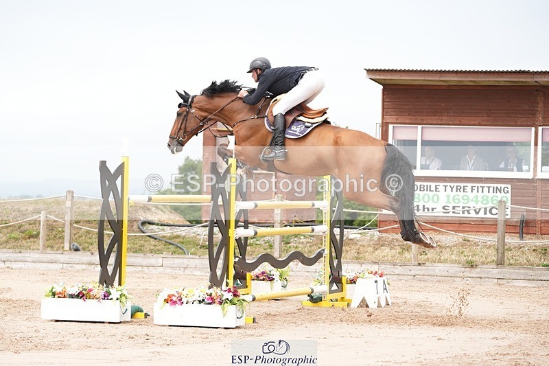 250718-112455-10005 - Cls 2, 3 Star Small Tour Break til End