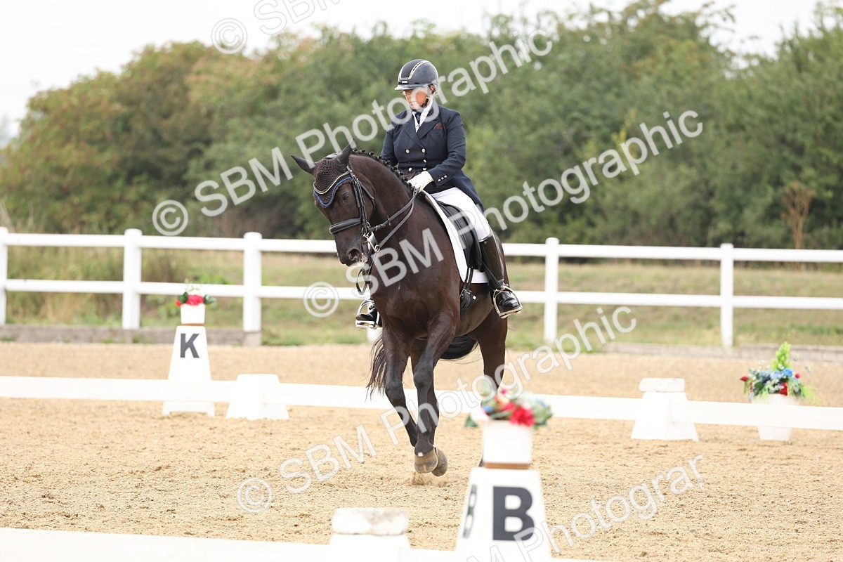 SBM_008134 - Class 10 - FEI INT I - 16.10-16.50