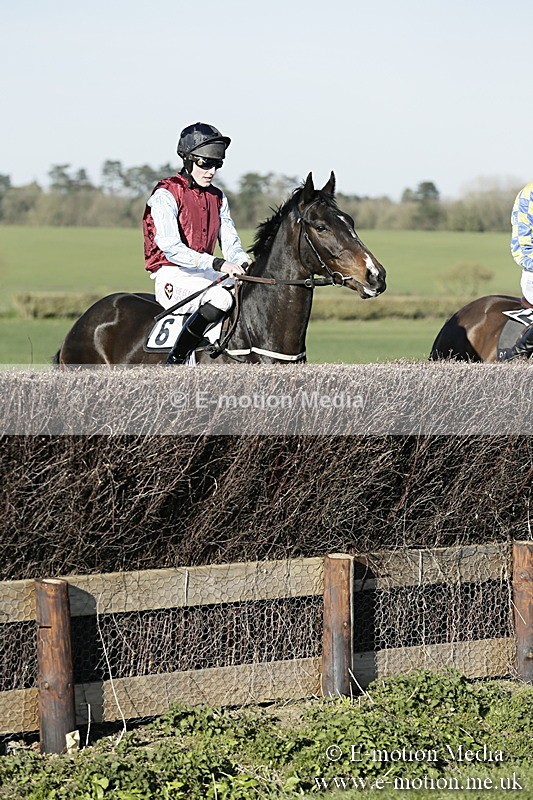 PtP 250317 441 - V.W.H. Hunt Point-to-Point Siddington 25/03/17