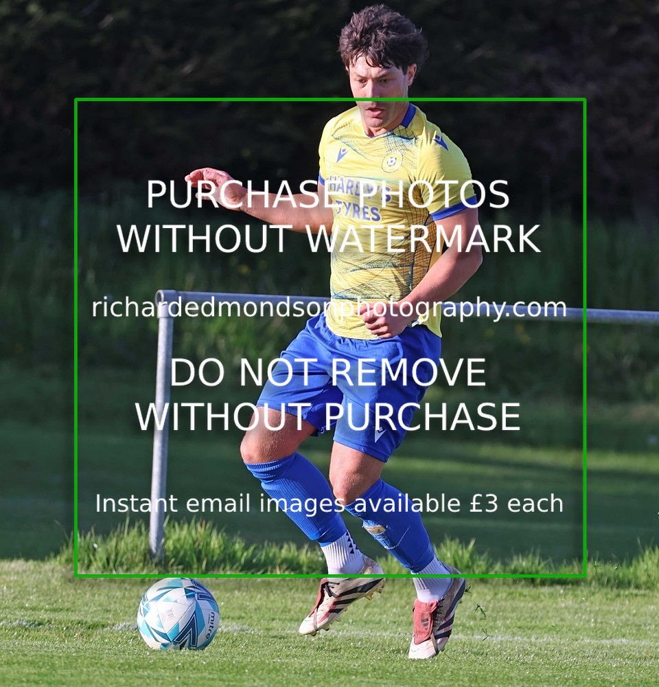 533A9385 - Kendal County Reserves vs Calthwaite Junior Reserves (12/5/26)
