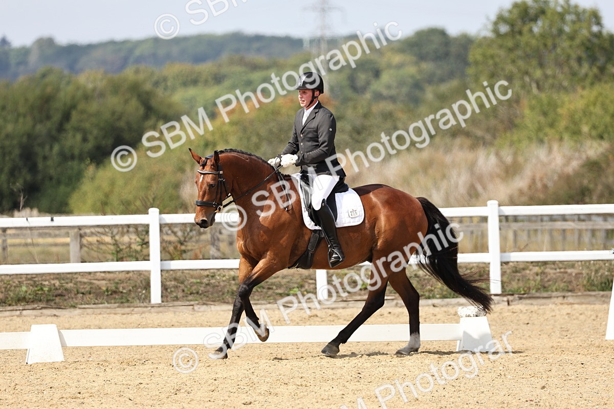 SBM_018722 - Class 16 - Novice 5 - 12.08-13.11