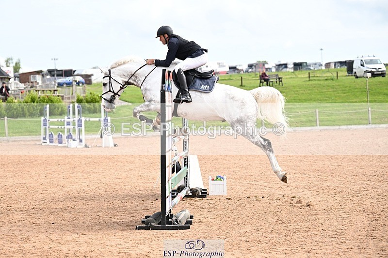 260507-094244-01257 - Cls 1 Snr Foxhunter