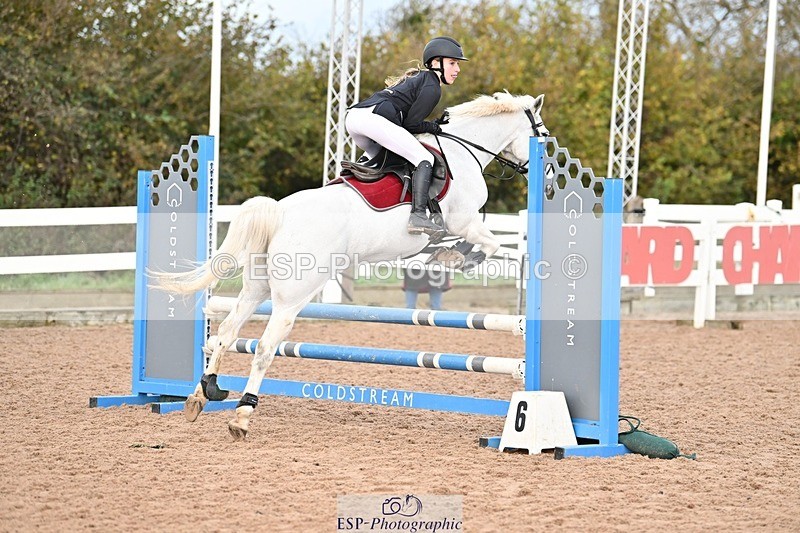 241117X-094350-03320 - Cls 05s A&B Pony Brit Nov & 80 Open