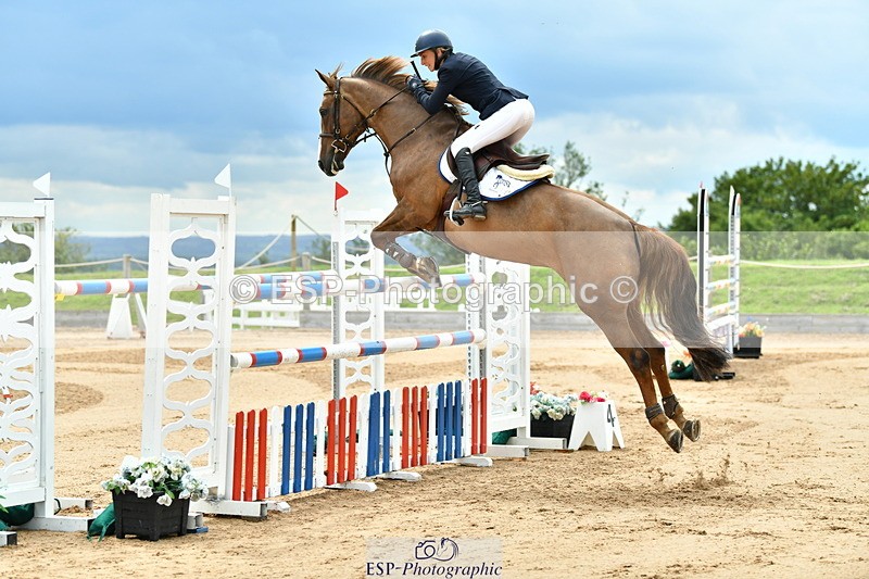 230720A-145223-03583 - Cls 9, 2 Star Big 1.40m Start to break