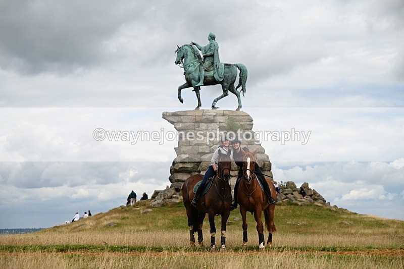 DSC_7054 - Time at Statue 12:45 to 13:15
