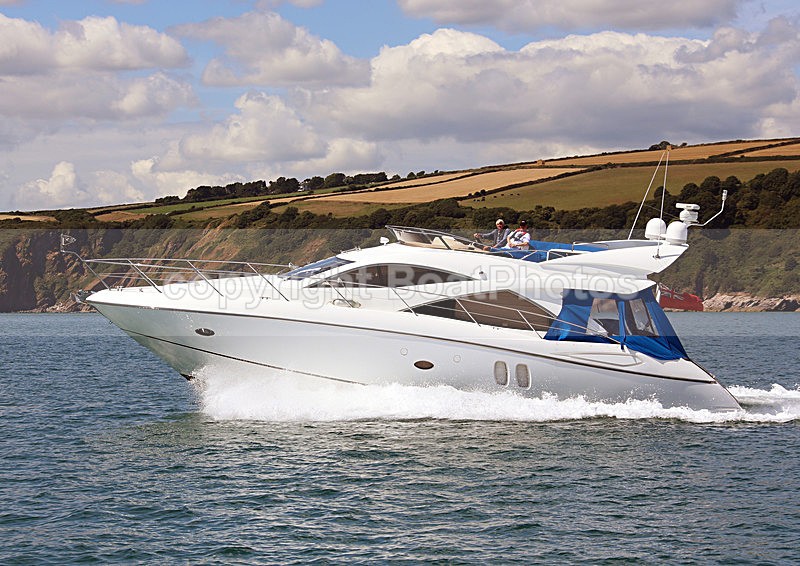 140729 H3O SUNSEEKER WT7A2095 - Flybridge Cruisers
