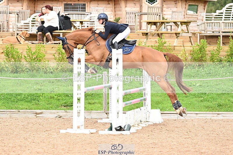 240908A-132732-03985 - Cls 15 U21 Intro 90cm-1.00m  Team Comp