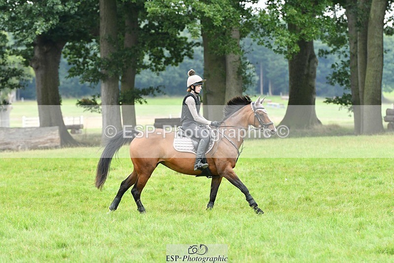 230817-131142-00832 - Theo's 1st Group - XC