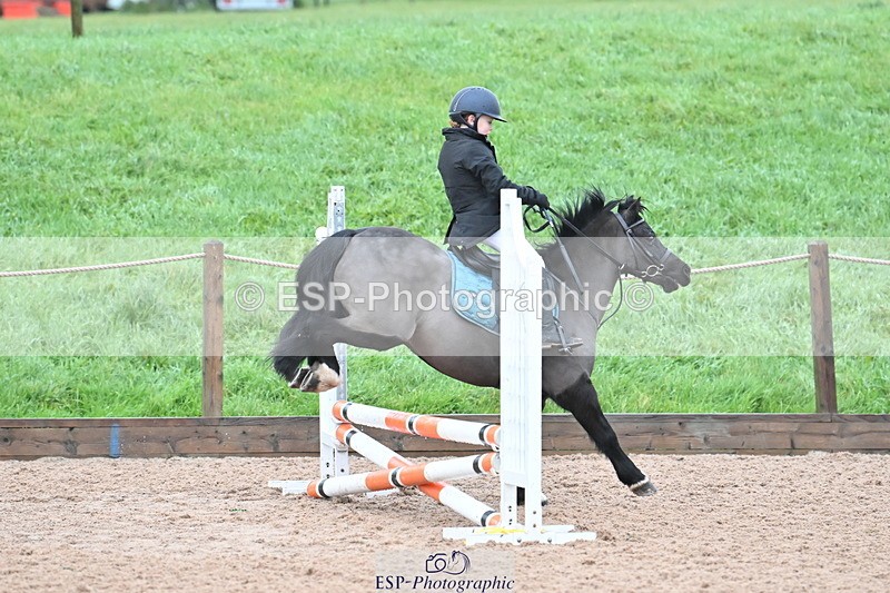 231203A-091204-00099 - Cls 11 Clear Round