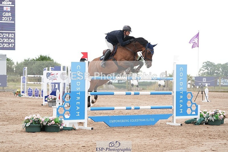 250718-102626-09717 - Cls 2, 3 Star Small Tour Start til Break