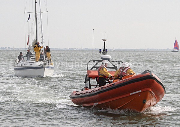 100411 JLP SAILING CLUB - RNLI IMG_0396 - APRIL 11th 2010 - JLP SAILING CLUB & RNLI