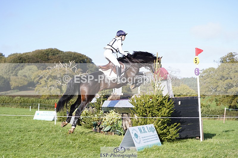 241025-111012-06206 - 012-Mollie.Summerland-SKITTEL.D'EKWI