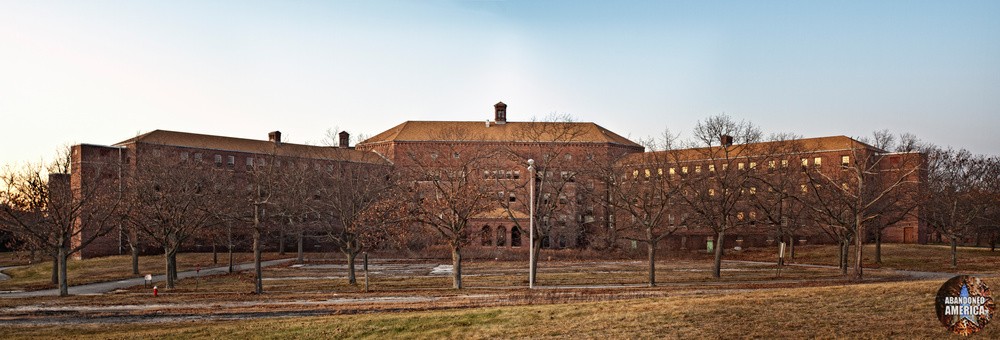 Pilgrim State Hospital (Brentwood, NY) | an all-encompassing darkness - Pilgrim State Hospital