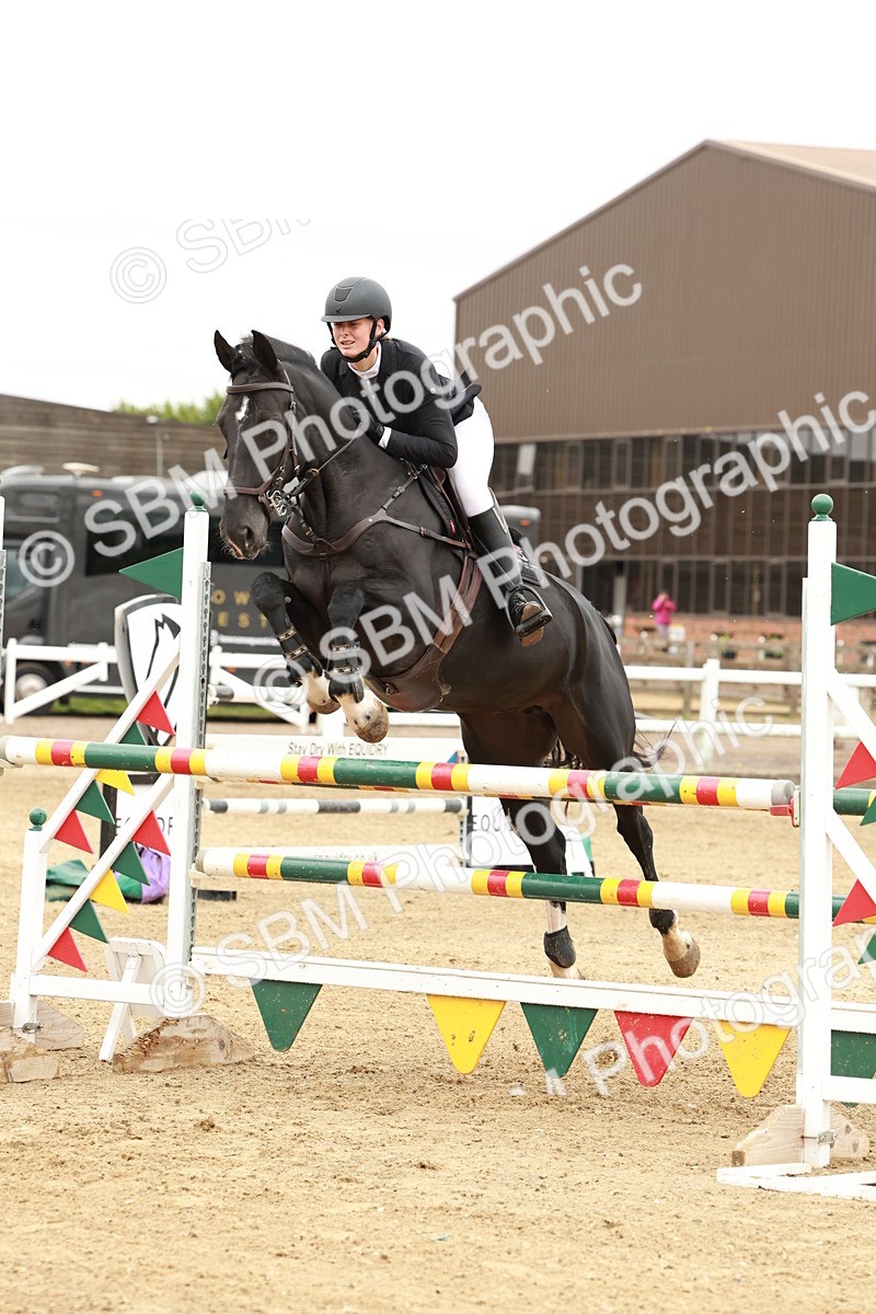 1I0A7959 - Class 5 - Senior Foxhunter 1.20m