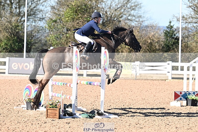 260318B-095301-00015 - Clear Round & Brit Nov 90cm