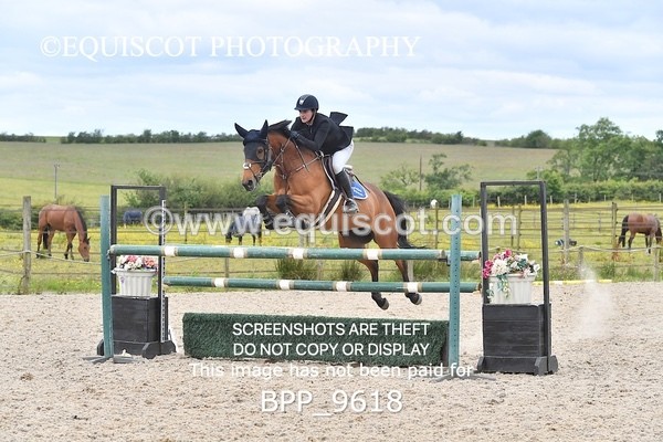 BPP_9618 - CLASS 7 Senior Foxhunter/ 1.20m Open