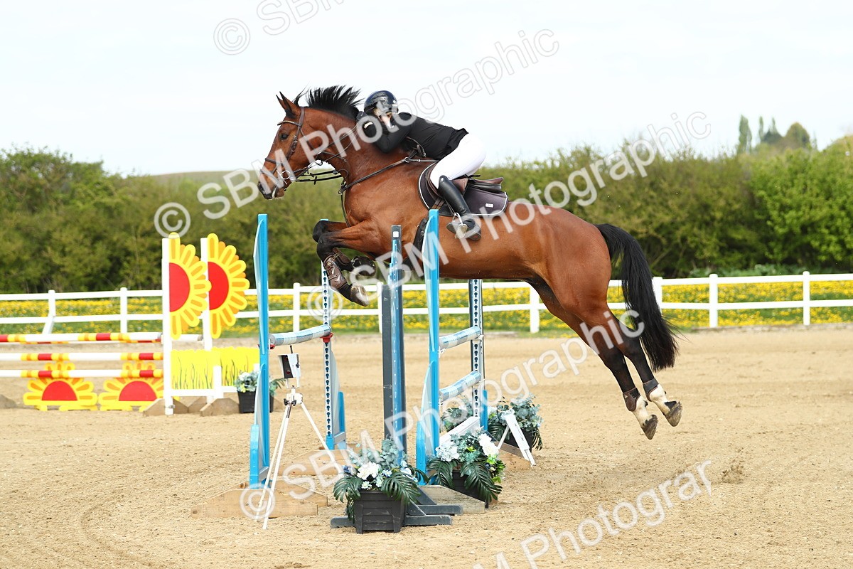 SBM_001244 - Class 5 - Senior Foxhunter 1.20m