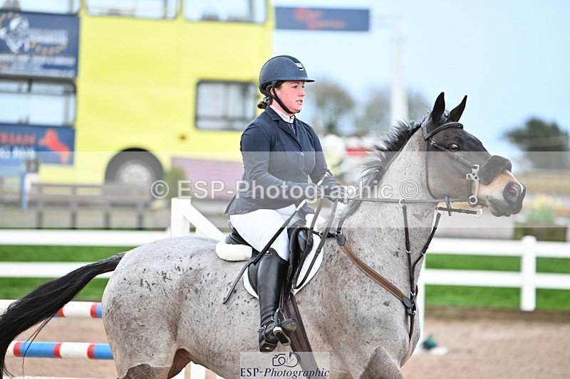 240224A-083101-02789 - Cls 9 British Novice and 90cm Open