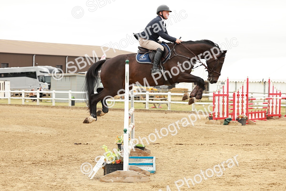 SBM_016791 - Class 20 - Senior Newcomers - 1.10m