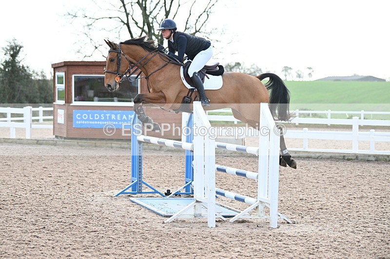 231208A-123310-00736 - Cls 5 Newcomers & 1.10m Open