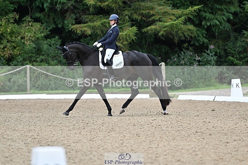 240810-101103-02599 - 114-Lucy.Amy-Morrico.M