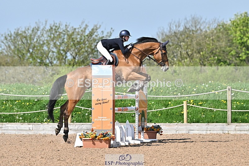 240509A-103757-00937 - Cls 8 Foxhunter