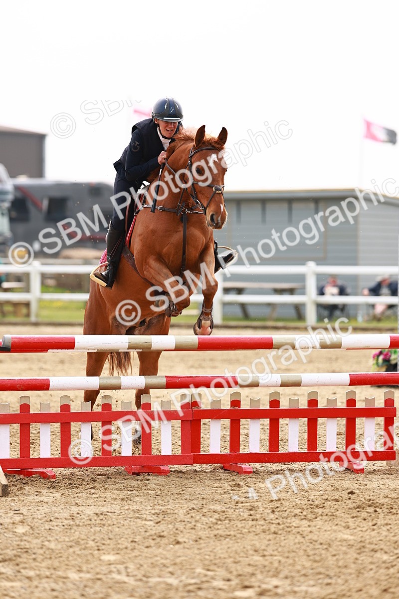  - Class 17 - Senior 1.05m