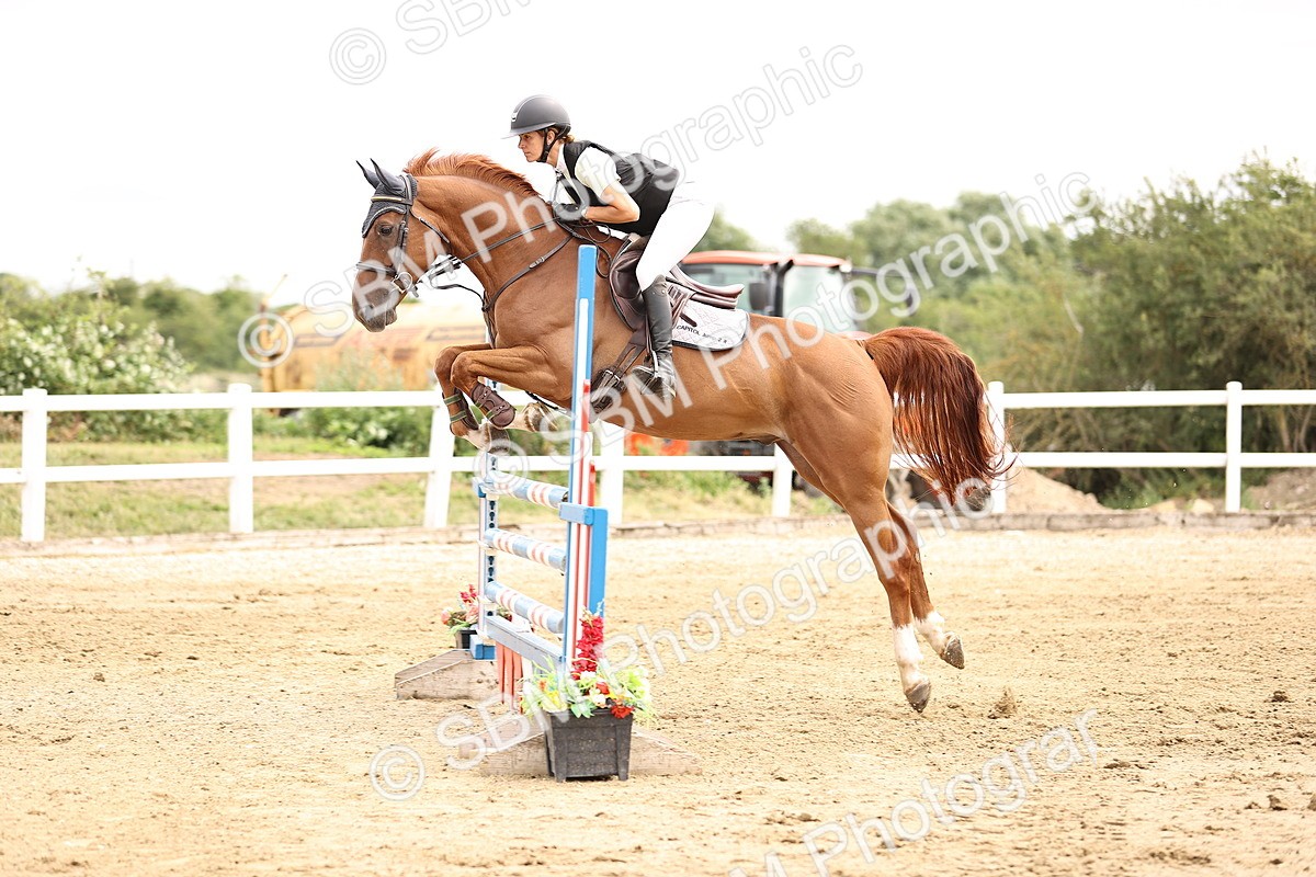 SBM_003372 - Class 21 - Senior Newcomers - 1.10m