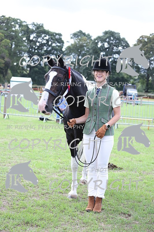 APP_2664 - Class 9 Veterans in hand