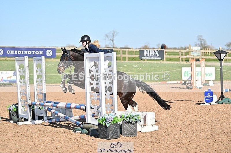 250401-162445-00070 - 60cm classes