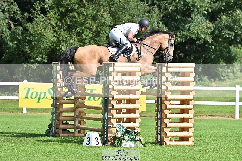 230909-113701-05245 - Cls 11 Snr Foxhunter & 1.20m Open