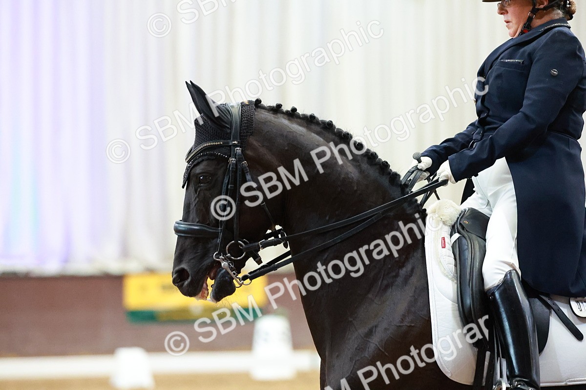 SBM_007699 - Class 9 - FEI INT II - 16.54.17.57