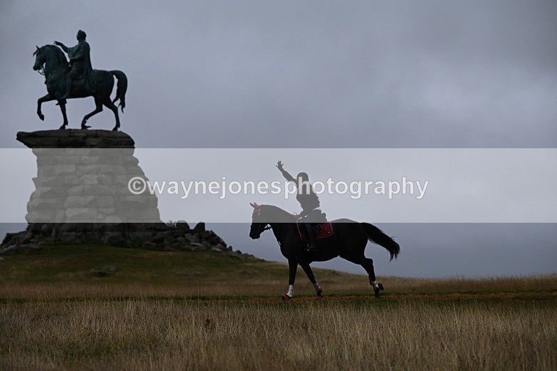 DSC_1699 - Time at Statue 12:13 to 12:32