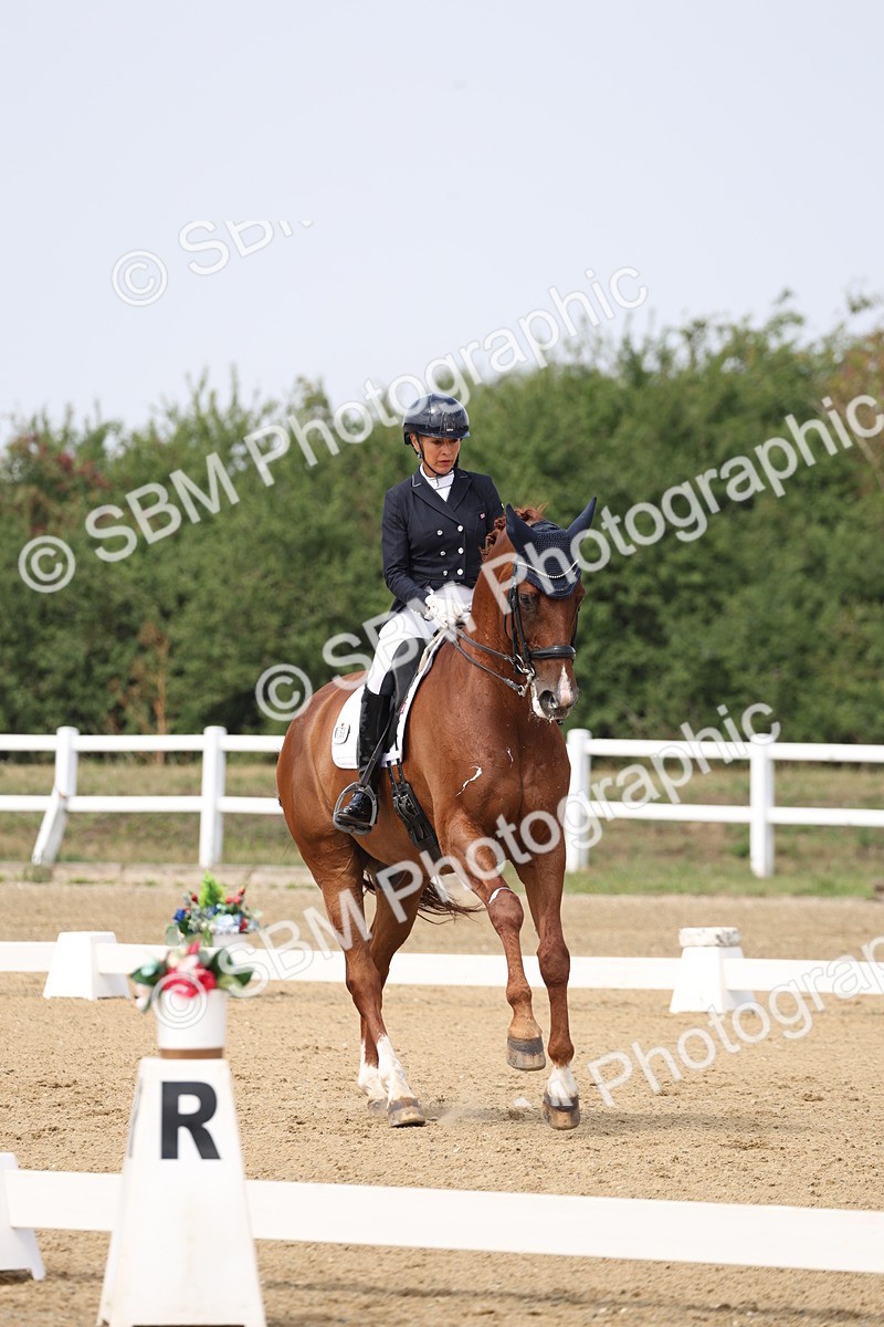 SBM_007258 - Class 9 - FEI INT I - 13.37-14.33