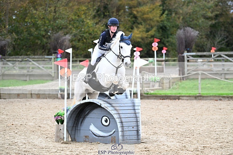 241117-132200-04137 - Cls 3 90-95cm 13.00 to 14.00