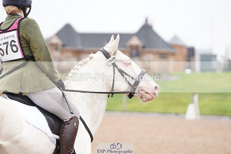 240901A-145504-10189 - 576-Tabitha.Bluck-PENDANN.REEF