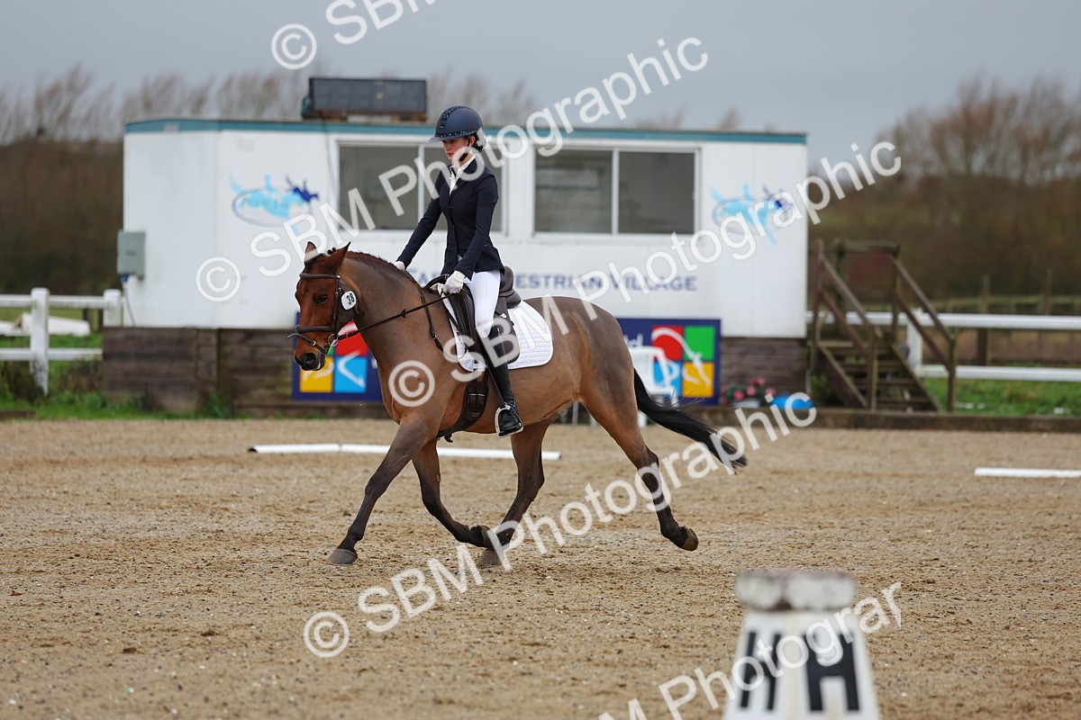 SBM_003061 - Class 6 - Novice 4