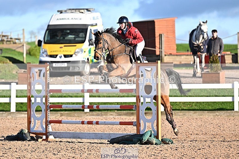 251119-142105-00537 - Cls 5 Foxhunter and 1.20m Open