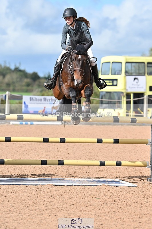 231014A-124622-04665 - Cls 19 1.15m Members Cup