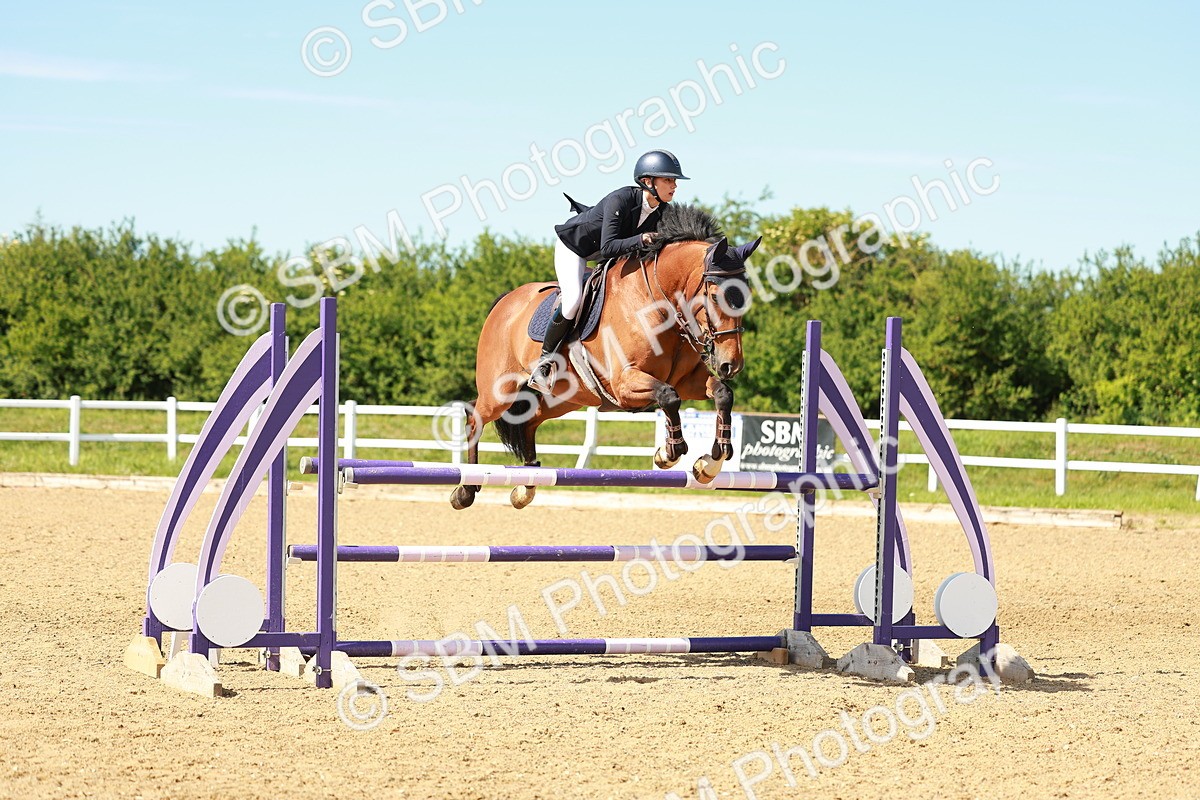 SBM_002697 - Class 4 - Senior Newcomers - 1.10m