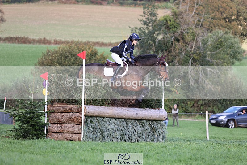241025-124351-08140 - 108-Xanthe.Baylis-MONBEG.BY.MAGIC