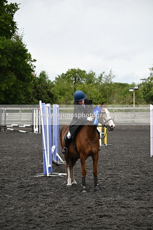 WJ6_0332 - Class 13 Novice 60cm