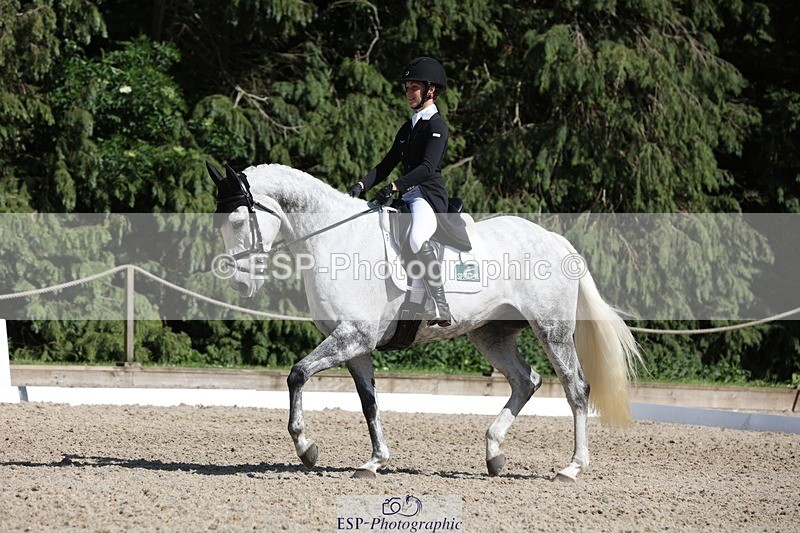 230526-161719-07792 - 170-MIND_OVER_MATTER-Lea_Boulesteix-WEDTrotUp+DR