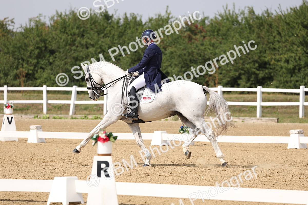 SBM_007334 - Class 9 - FEI INT I - 13.37-14.33